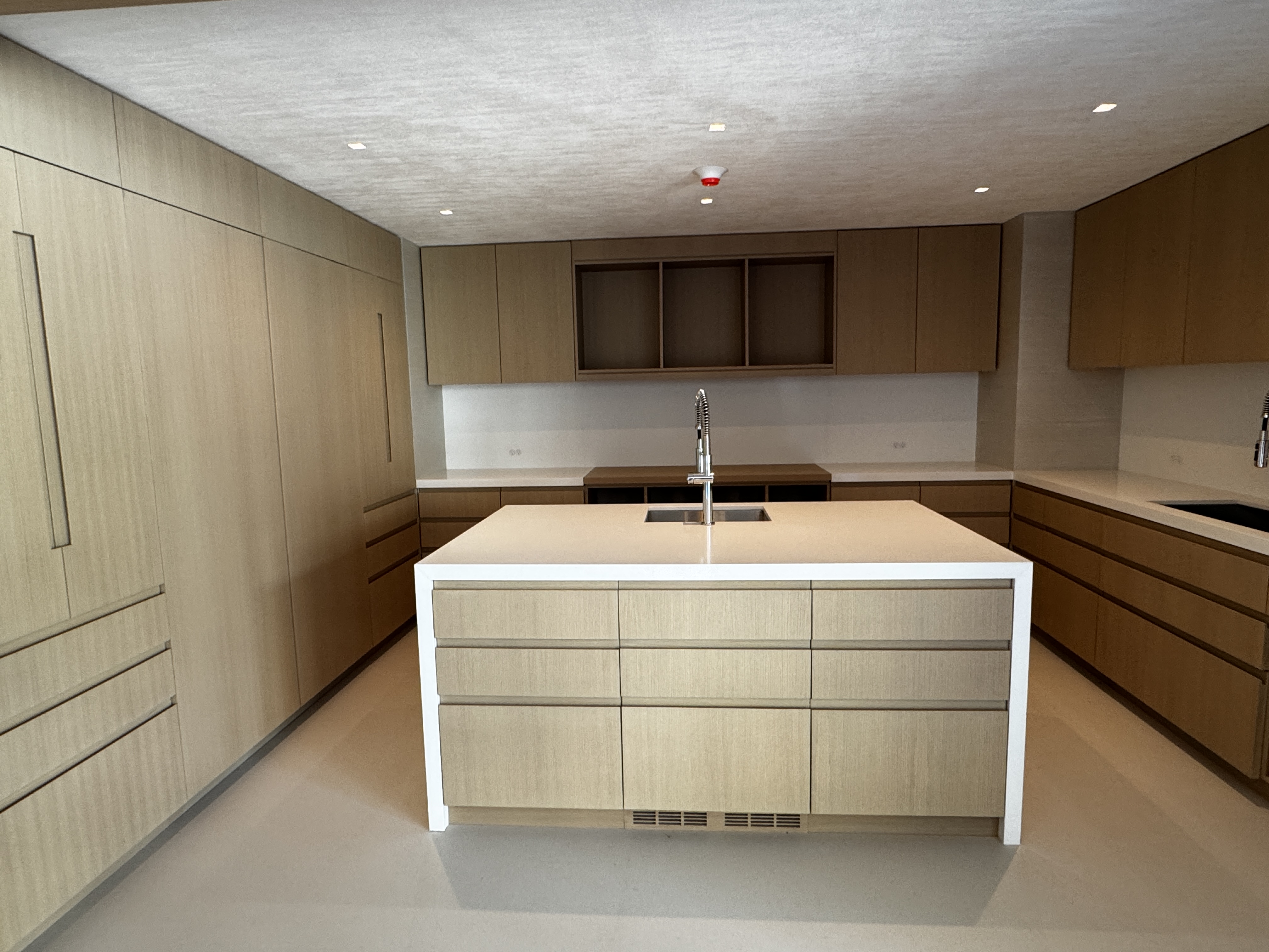 Full Kitchen with Island